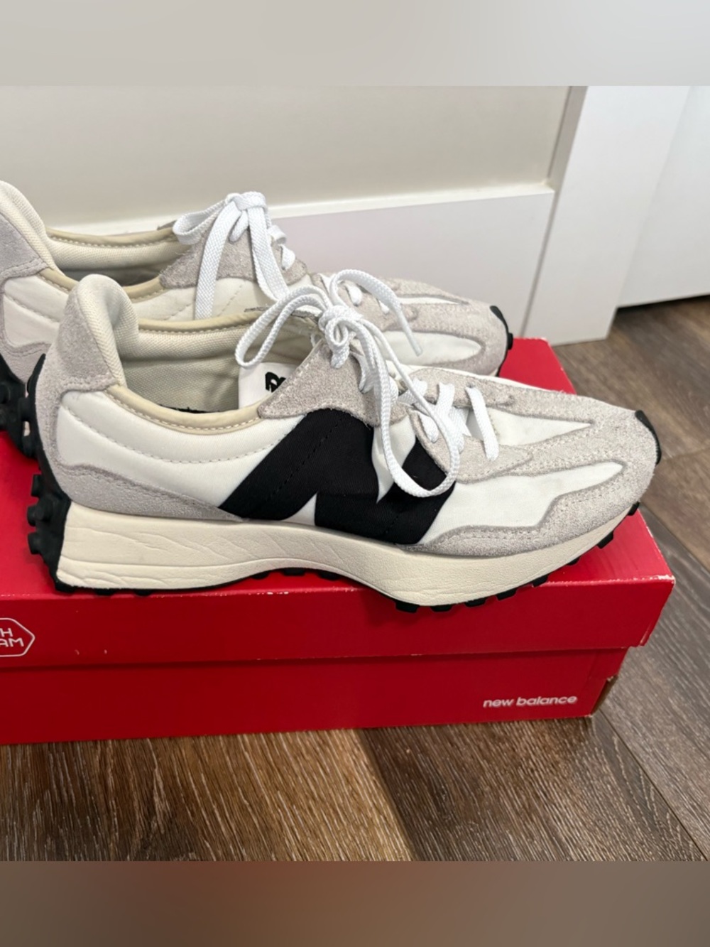 New Balance Sea Salt and Black 327 Lace-Up Sneakers 7.5